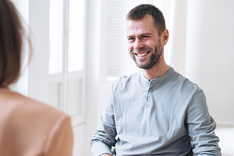 man-working-with-therapist